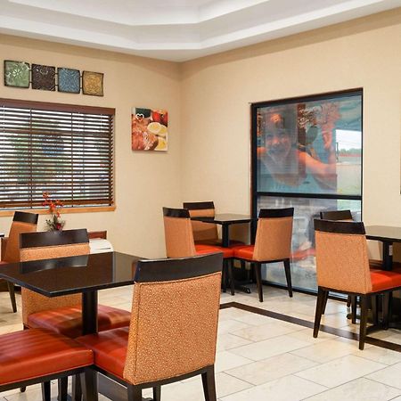 Ramada By Wyndham Locust Grove Exterior foto