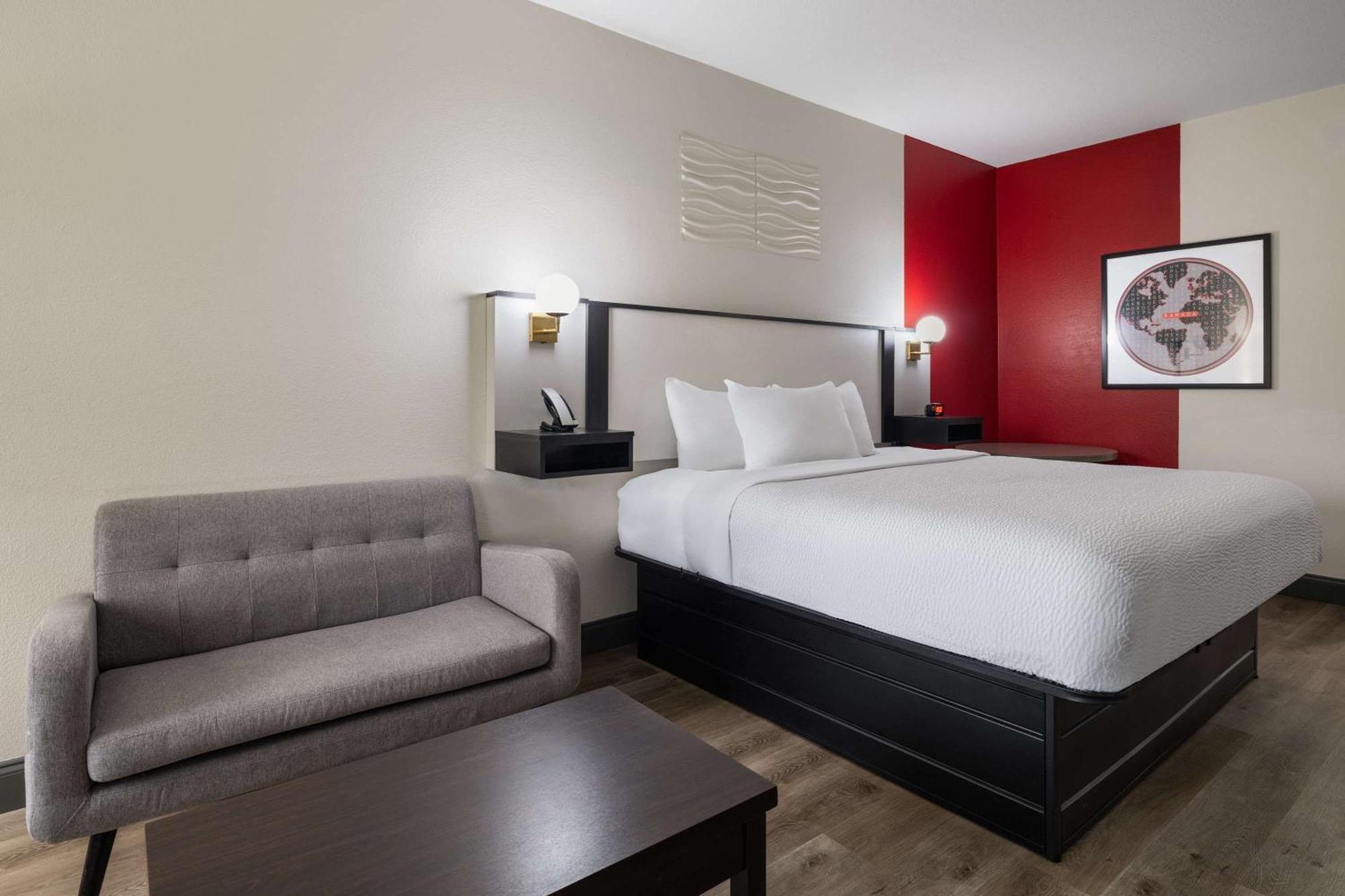 Ramada By Wyndham Locust Grove Exterior foto