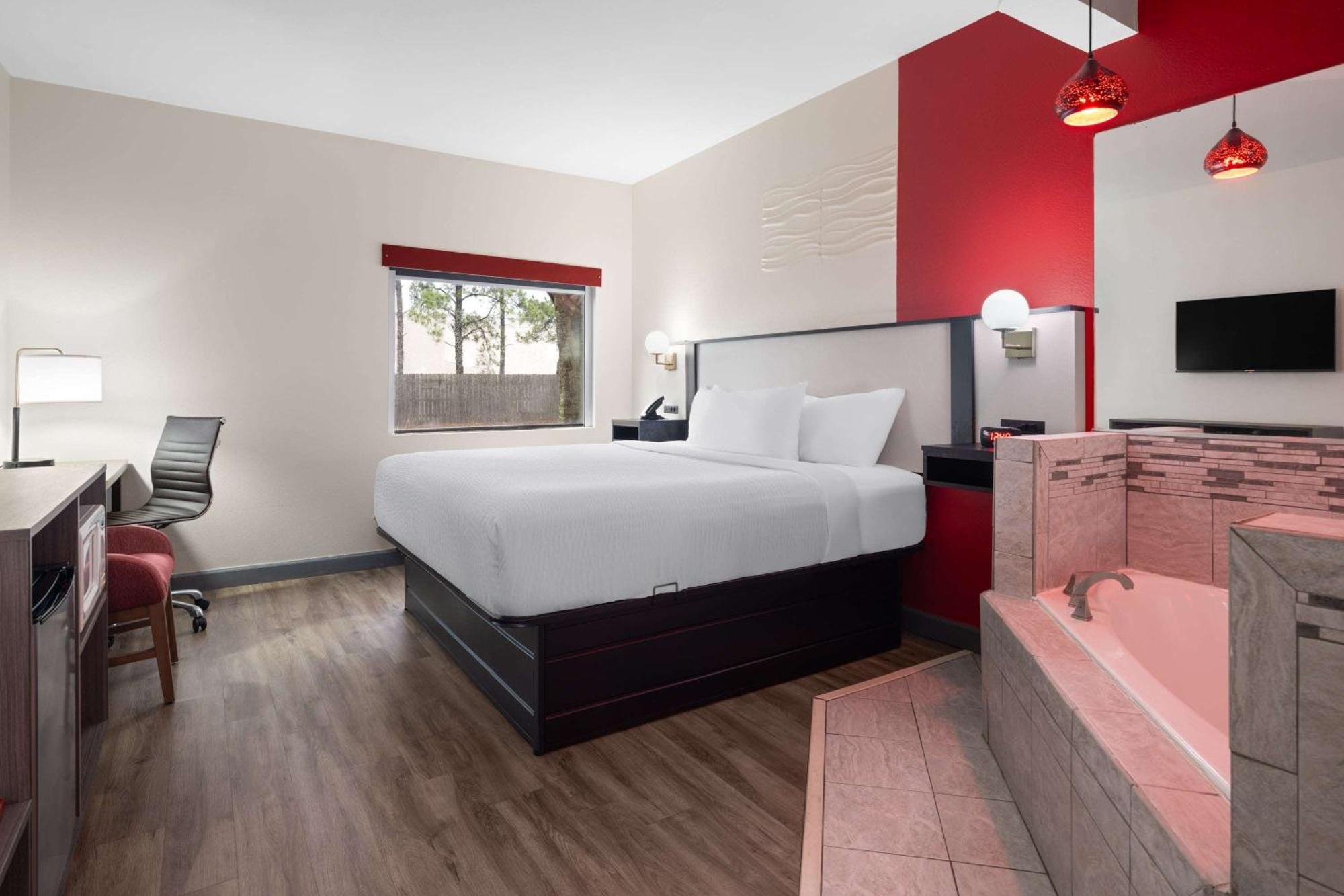 Ramada By Wyndham Locust Grove Exterior foto