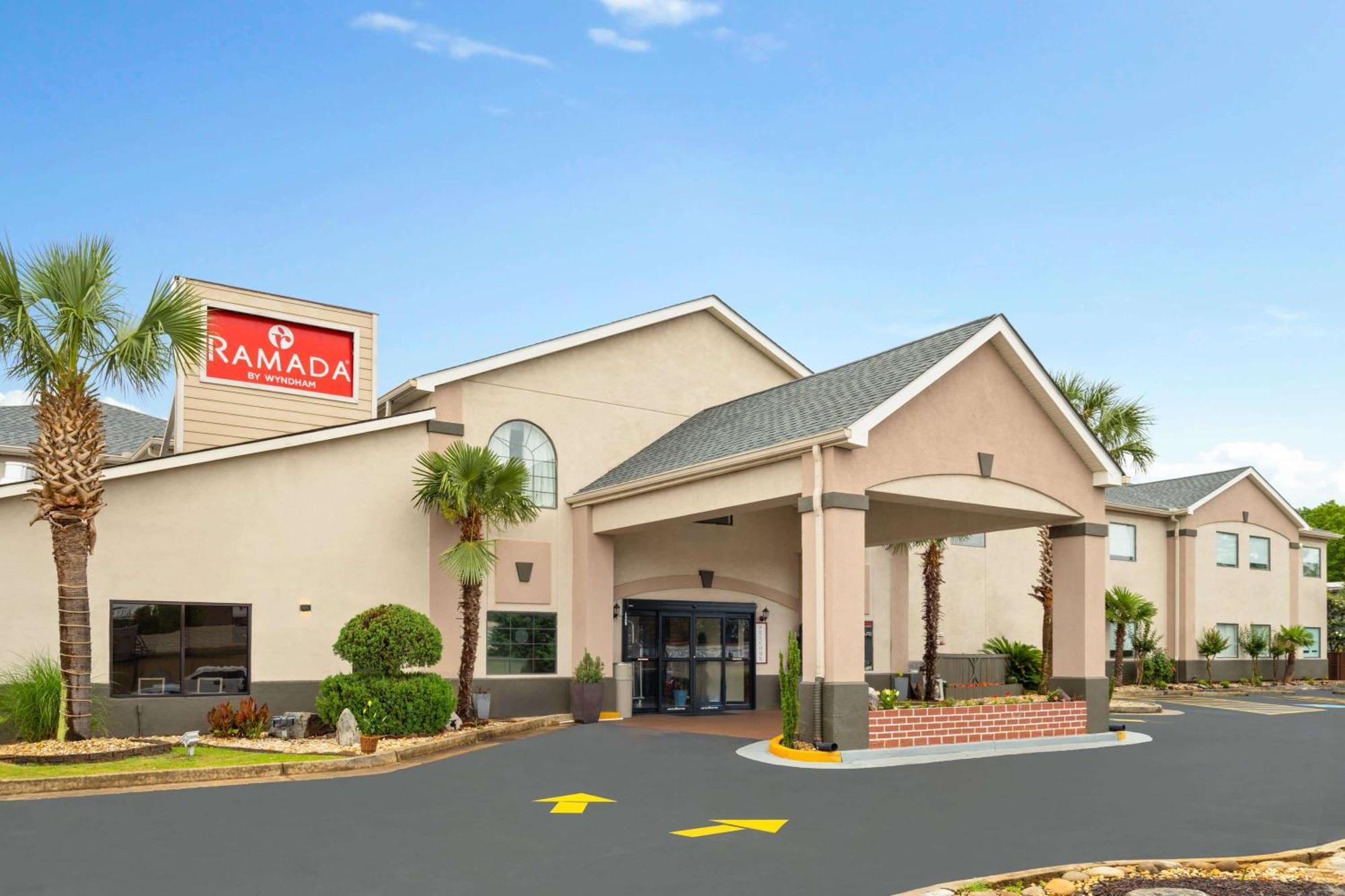 Ramada By Wyndham Locust Grove Exterior foto